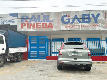Local de Pineda en San Miguelito también cambió su fachada
