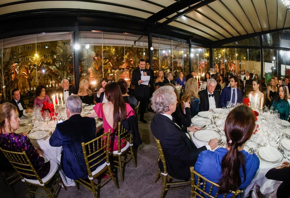 Una réplica de la primera vasija de cacao, de Ecuador, se exhibe en Madrid