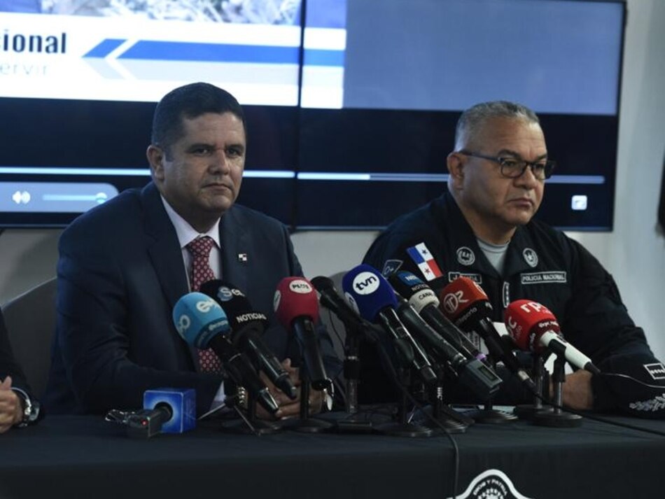 Costoso alquiler de autos para la Policía