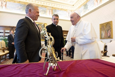 El papa recibe al rey Abdalá de Jordania en el Vaticano