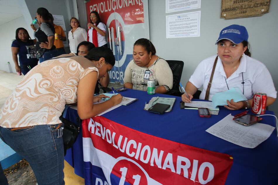 Casi 94,000 panameños abandonan partidos políticos en 2024