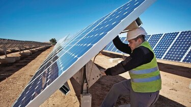 Iberdrola invierte para reducir costo de energía