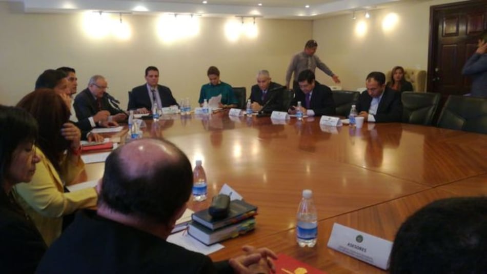 Comisión de Credenciales aplaza análisis de querella contra Harry Díaz