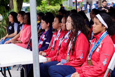 Meduca elige a atletas sobresalientes como abanderados en la Ruta 2 de los Desfiles Patrios