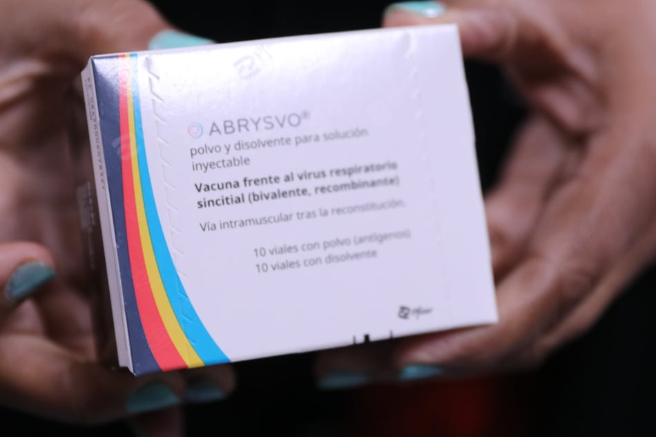 Llega vacuna contra virus sincitial: embarazadas y adultos mayores son prioridad