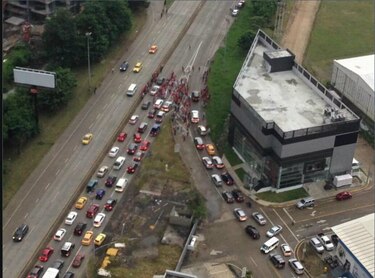 Obreros del Suntracs paralizan ampliación del Canal de Panamá