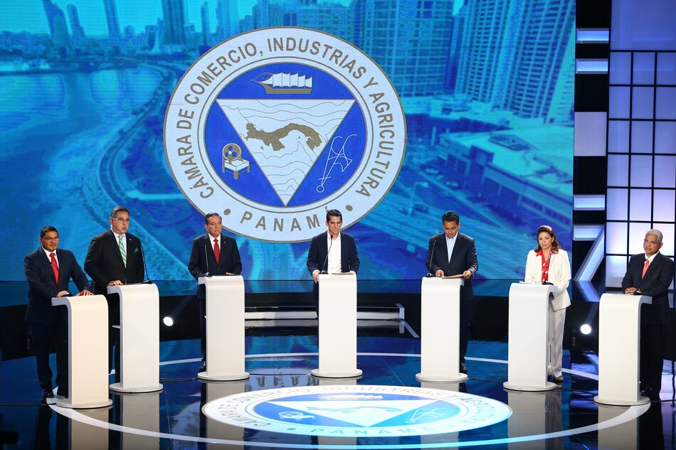 En el último debate presidencial los candidatos recibirán la Agenda País 2024-2029 de la Cciap y el Pacto del Bicentenario