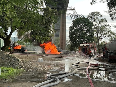 Tras controlar incendio, vuelven a cerrar el puente de las Américas