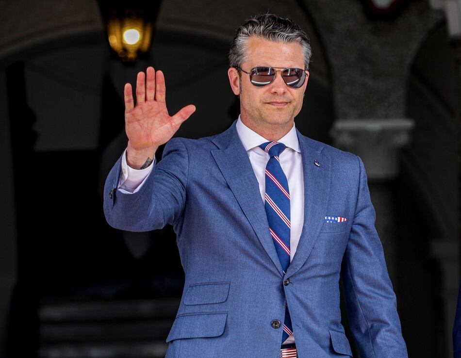 Hegseth dice que Estados Unidos no permitirá que China ponga en ‘peligro la operación del Canal’