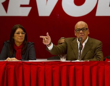 Chavismo denuncia magnicidio e implica a embajador estadounidense