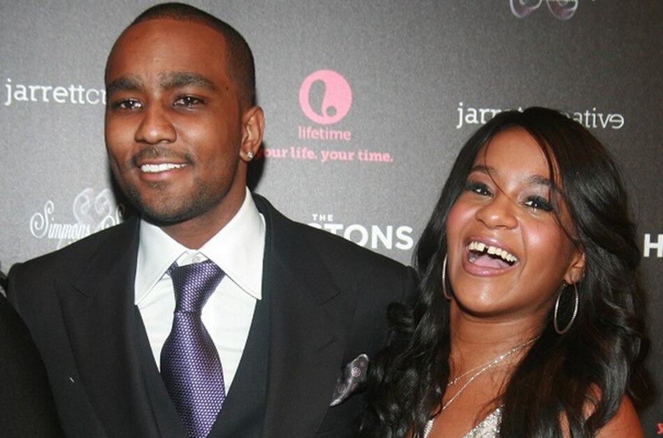 Novio de hija de Whitney Houston condenado a pagar más de 36 millones de dólares