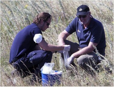 Ucrania autoriza acceso de expertos malasios a sitio donde se estrelló MH17