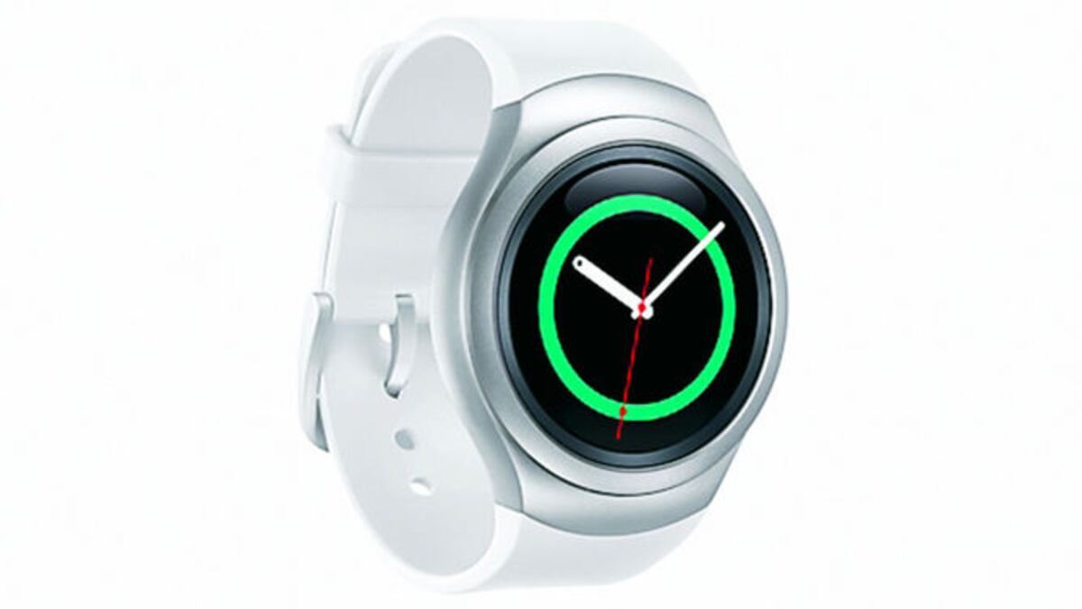 Gear S2, con un diseño más minimalista (izquierda), y Gear S2 Classic, elegante y con correa de cuero (derecha). Cortesía