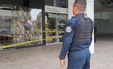Roban en otra joyería, ahora en la avenida México