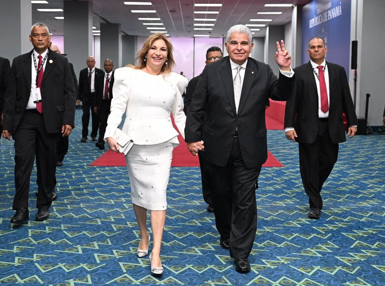 ‘No llegué a este cargo para hacer negocios’, promete Mulino en su primer discurso como el trigésimo noveno presidente de Panamá