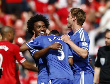 Chelsea gana a Liverpool y pone la Liga inglesa al rojo vivo