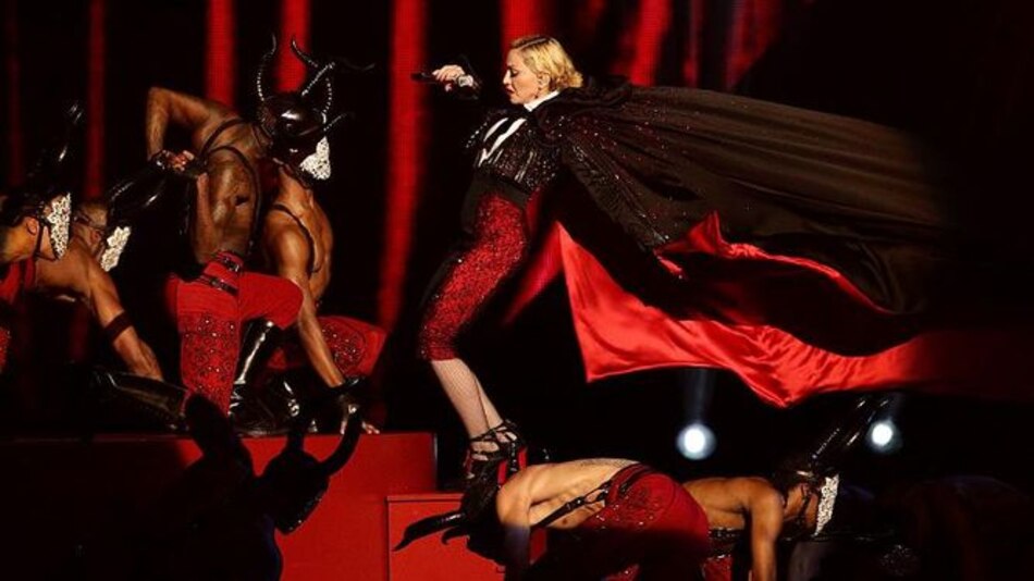 Caída espectacular de Madonna en los Brit Awards