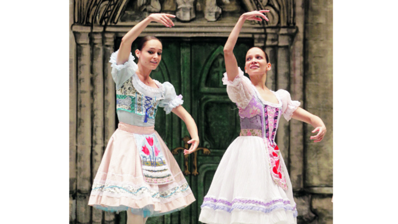 La danza se multiplica