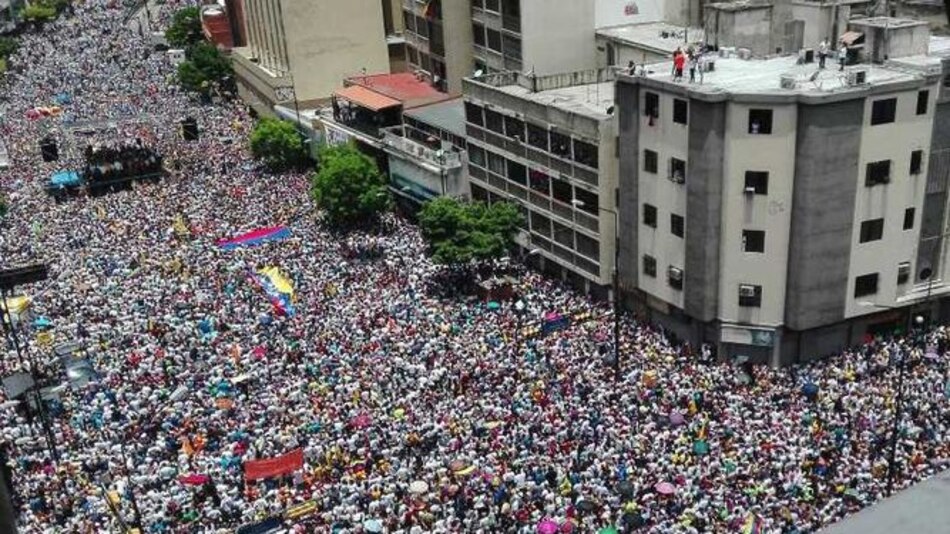 Oposición venezolana afirma que más de un millón marcharon contra Maduro
