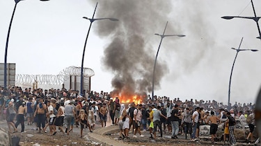 Las impactantes imágenes del cruce de más de 50,000 migrantes de Marruecos a España por la frontera de Ceuta