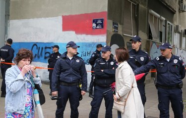 Un estudiante mató a tiros a nueve personas en una escuela de Belgrado
