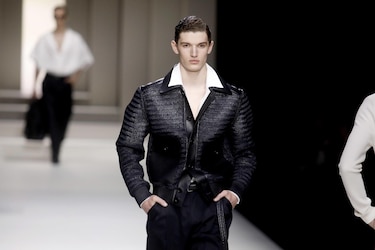 Dolce & Gabbana recuperan los años 50 en su colección para hombre en la pasarela de Milán