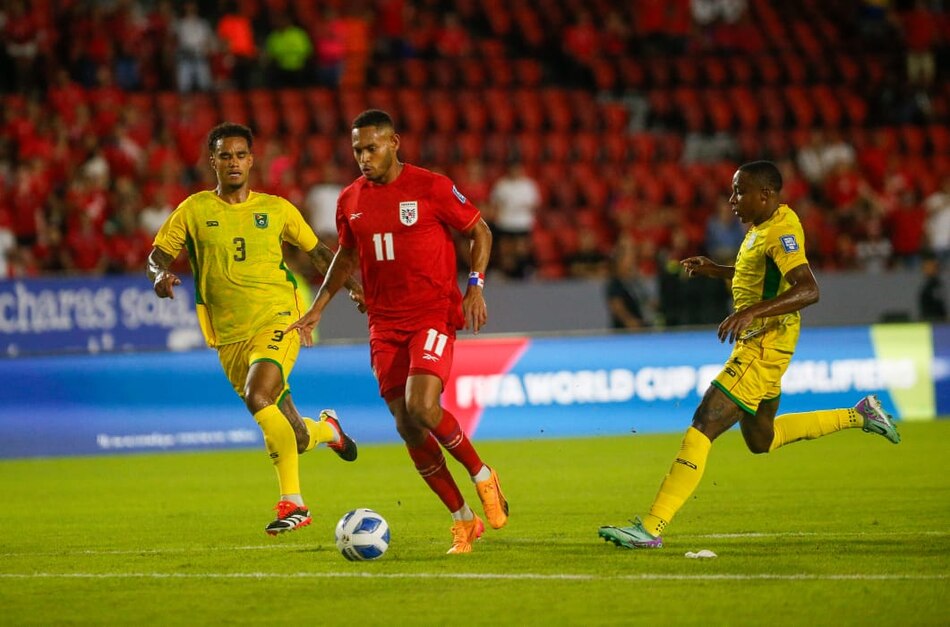 Thomas Christiansen sumó una victoria con muchos desafíos y reflexiones