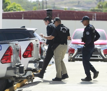 Gaby Carrizo tendrá que permanecer en su casa; tribunal le niega cambio de medida cautelar