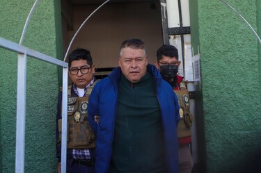 Gobierno de Bolivia dice que militar que comandó alzamiento tenía listo su discurso presidencial