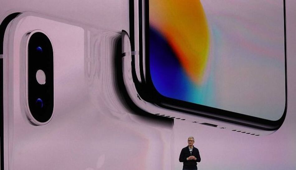 Apple apuesta a la realidad aumentada y lanza celular de mil dólares
