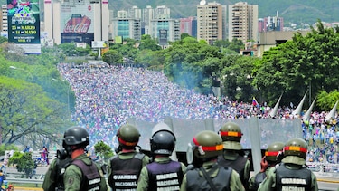 Gobierno de Maduro rechaza examen de la CPI por ‘crímenes’