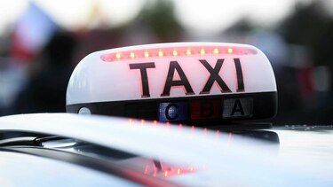 Gobierno chileno califica a Uber y Cabify como 'transporte pirata'