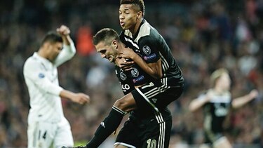 Ajax humilla al Real Madrid y pone fin a su reinado europeo