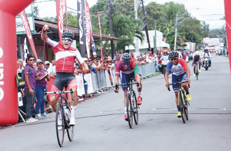 Daniel Bonilla sale hoy como líder de la Vuelta Internacional a Chiriquí