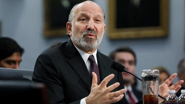 Por qué los ricos y poderosos no podían decirle ‘no’ a Jeffrey Epstein