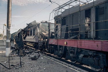 Polonia despliega sus aviones de combate mientras Rusia lanza otra ola de ataques contra Ucrania que ha dejado al menos 5 muertos y a miles sin electricidad