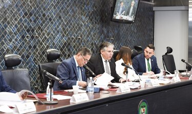 Piden más tiempo para escrutar a magistrados
