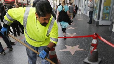 Vandalizan estrella de Bill Cosby en el Paseo de la Fama