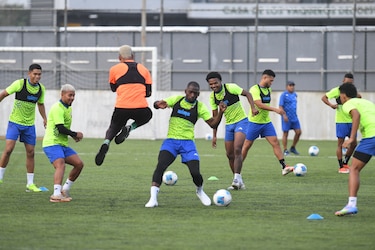 Los Monjes de San Francisco afinan la estrategia para levantar su décima estrella