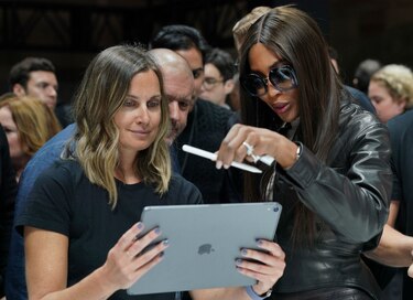 Apple presentó su nueva MacBook Air fabricada con aluminio 100% reciclado