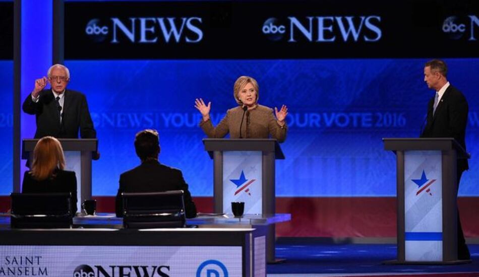 Dos precandidatos acusan al Partido Demócrata de ayudar a Clinton