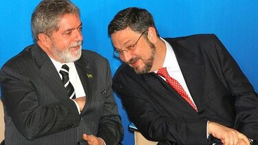 Brasil: Exministro clave Palocci será juzgado por corrupción en caso Petrobras