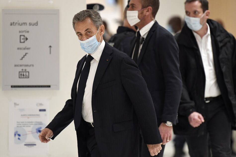 Fiscalía francesa pide 2 años de cárcel firme contra expresidente Nicolas Sarkozy