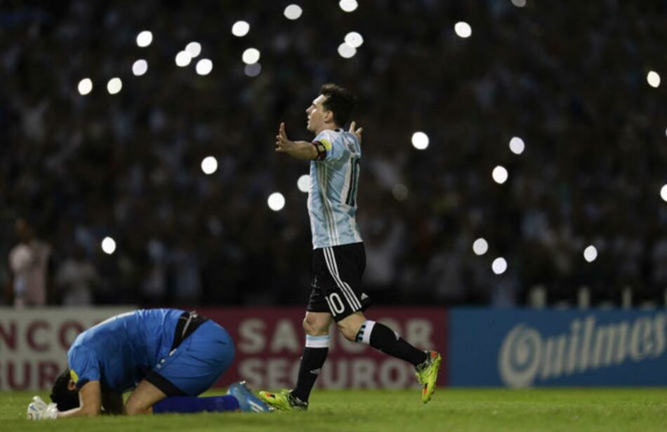 Con un magistral Messi, Argentina vence 2-0 a Bolivia