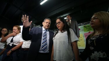Culto, desayuno y promesas, así arrancaron las primarias del PRD