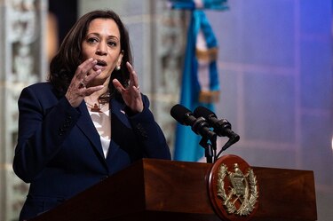 Kamala Harris pide a Guatemala un trabajo conjunto para que la gente ‘no se vaya de casa’
