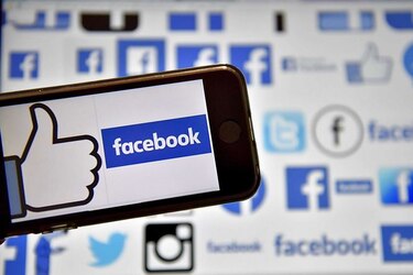 Facebook automatiza esfuerzo para marcar 'noticias falsas'