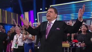 Don Francisco da un emotivo adiós en la última emisión de 'Sábado Gigante'