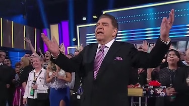 Don Francisco da un emotivo adiós en la última emisión de 'Sábado Gigante'