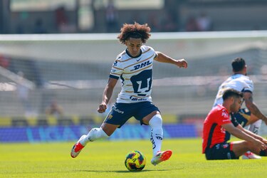 Adalberto Carrasquilla debuta con Pumas en empate ante Atlas